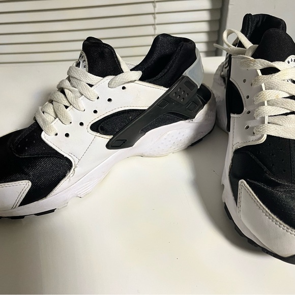 Nike Huaraches Run (GS) - Picture 5 of 12